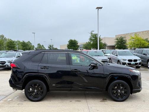 Midnight Black Metallic 2022 Toyota RAV4 Hybrid SE