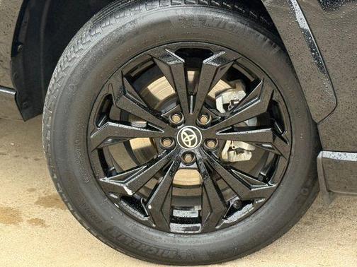 Midnight Black Metallic 2022 Toyota RAV4 Hybrid SE