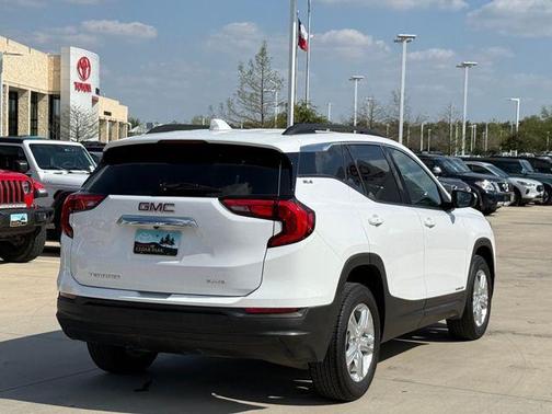 Summit White 2020 GMC Terrain SLE