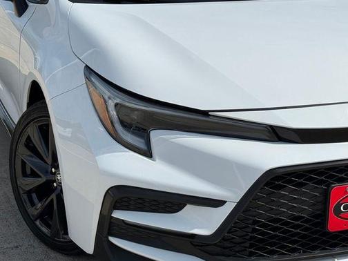 Ice 2023 Toyota Corolla SE
