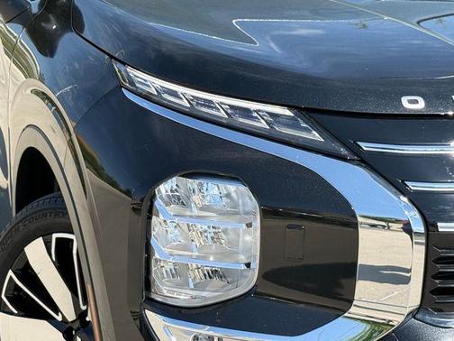 2025 Mitsubishi Outlander 