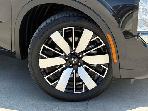 2025 Mitsubishi Outlander 