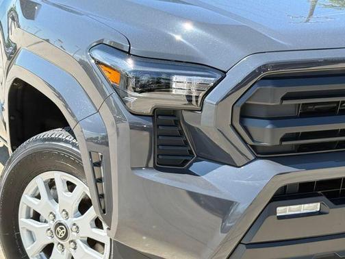 UNDERGROUND 2025 Toyota Tacoma SR5