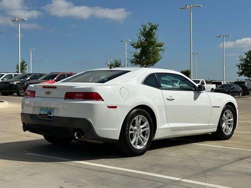 Summit White 2015 Chevrolet Camaro 2LS