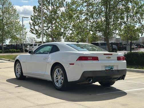 Summit White 2015 Chevrolet Camaro 2LS