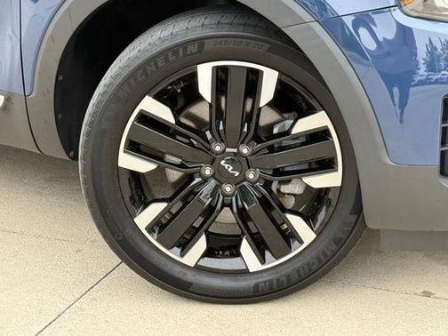 Midnight Black 2023 Kia Telluride SX-Prestige