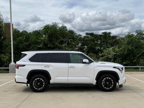 Ice 2026 Toyota Sequoia SR5