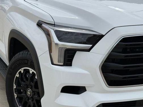 Ice 2026 Toyota Sequoia SR5