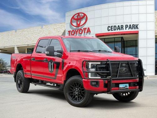 Race Red 2022 Ford F-350 XLT