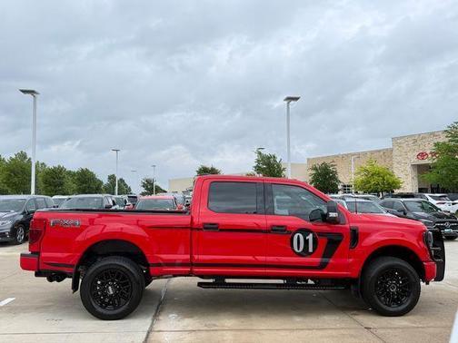 Race Red 2022 Ford F-350 XLT
