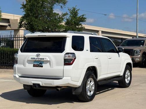 Super White 2018 Toyota 4Runner SR5