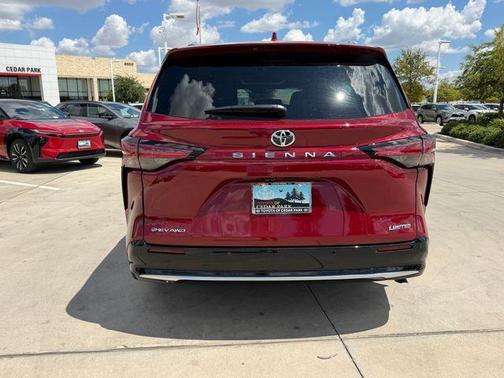 Pearl 2026 Toyota Sienna Limited