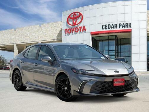 Metal 2026 Toyota Camry SE