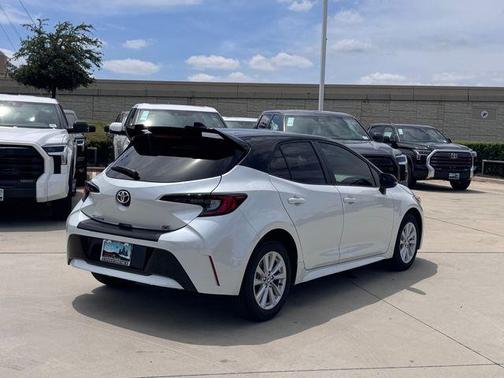 Desert Wind 2026 Toyota Corolla Hatchback SE