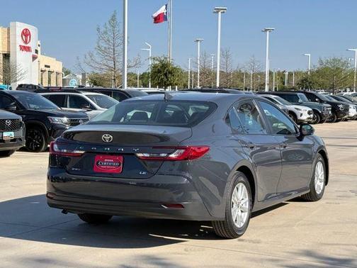 UNDERGROUND 2025 Toyota Camry LE