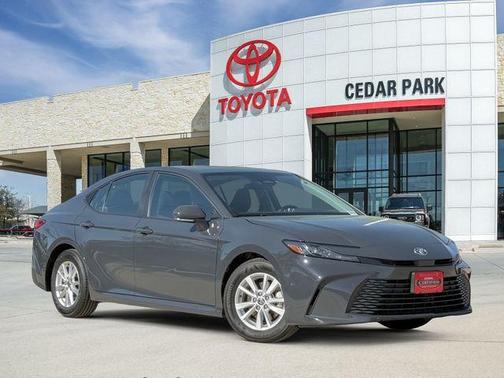 UNDERGROUND 2025 Toyota Camry LE