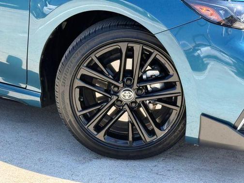 Ocean 2025 Toyota Camry SE