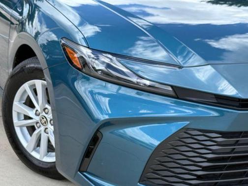 Ocean 2026 Toyota Camry LE