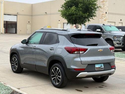 Sterling Gray Metallic 2025 Chevrolet Trailblazer LT
