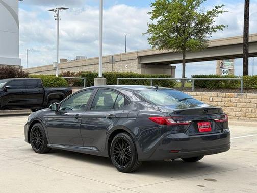 UNDERGROUND 2026 Toyota Camry LE