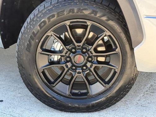 Celestial Silver Metallic 2024 Toyota Tundra SR5