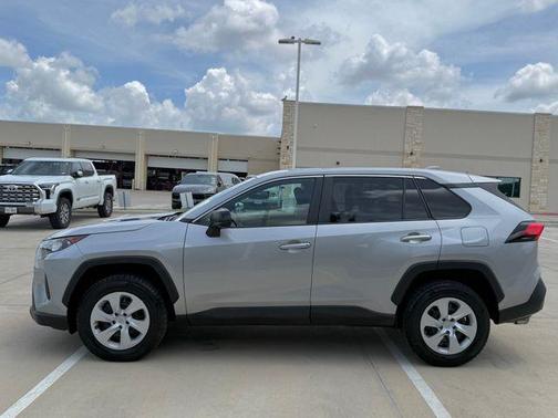 Silver Sky Metallic 2022 Toyota RAV4 LE