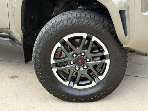 Bronze 2024 Toyota Tacoma Hybrid TRD