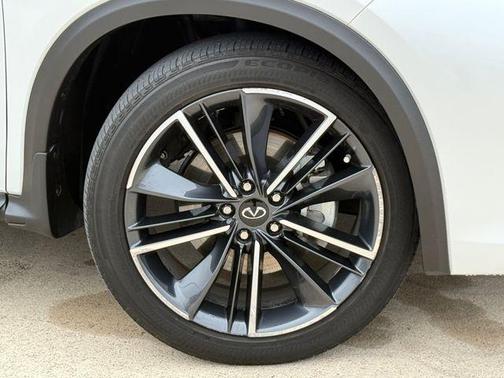 2023 INFINITI QX50 SPORT