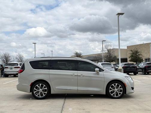 2020 Chrysler Pacifica Limited