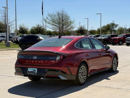 2024 Hyundai SONATA Hybrid SEL