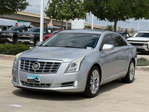 Radiant Silver Metallic 2014 Cadillac XTS Luxury