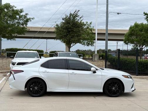 Pearl 2023 Toyota Camry XSE