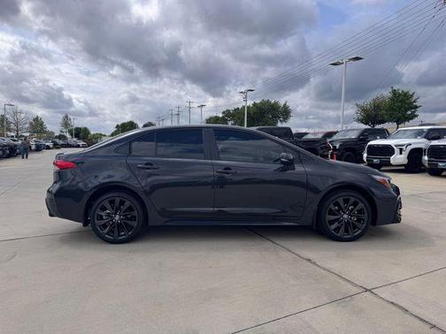 UNDERGROUND 2026 Toyota Corolla SE