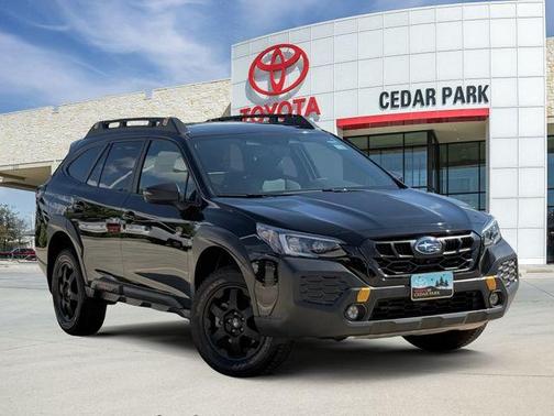 Crystal Black Silica 2025 Subaru Outback Wilderness