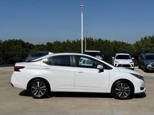 Aspen White 2025 Nissan Versa 1.6 SV