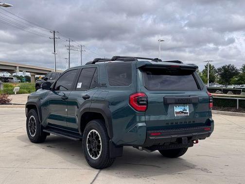 Everest 2026 Toyota 4Runner TRD Off Road Premium