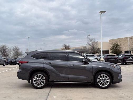 2023 Toyota Highlander Limited