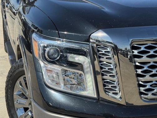 2018 Nissan Titan Platinum Reserve