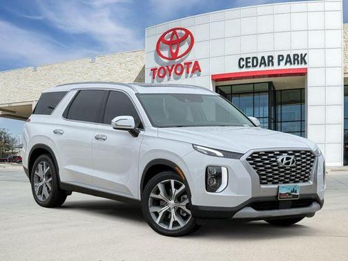 White 2022 Hyundai PALISADE SEL