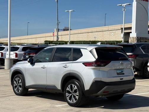 Brilliant Silver Metallic 2023 Nissan Rogue SV