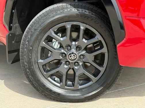 2025 Toyota Tundra Hybrid Platinum