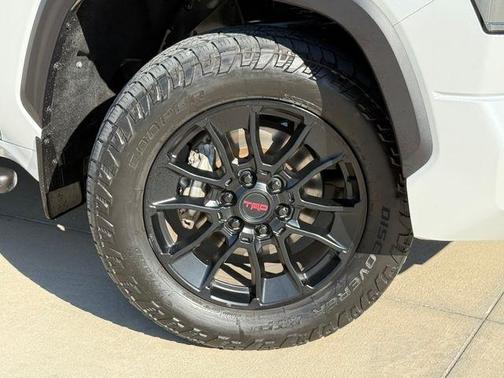 Pearl 2024 Toyota Tundra Limited