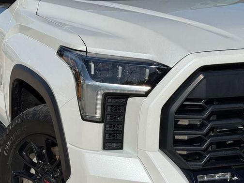 Pearl 2024 Toyota Tundra Limited