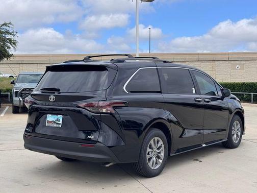 Midnight Black 2026 Toyota Sienna XLE 8 Passenger