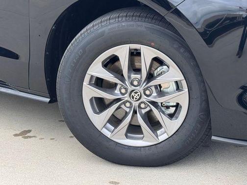 Midnight Black 2026 Toyota Sienna XLE 8 Passenger