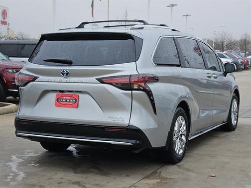 2022 Toyota Sienna Platinum 7 Passenger