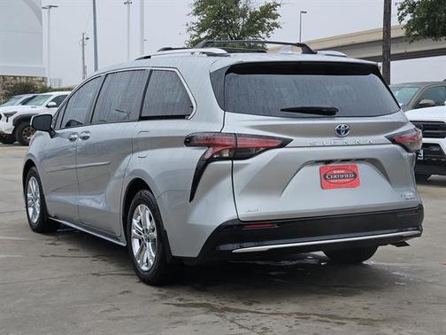 2022 Toyota Sienna Platinum 7 Passenger