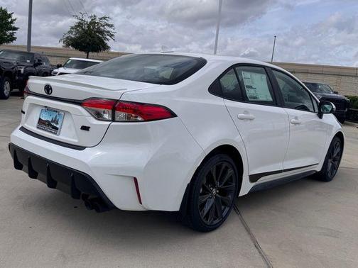 Ice 2026 Toyota Corolla SE