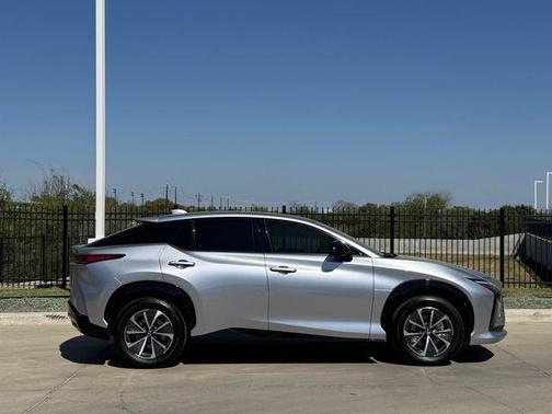 Iridium 2023 Lexus RZ 450e Premium