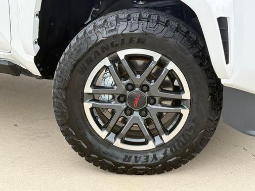 Ice 2025 Toyota Tacoma TRD Sport
